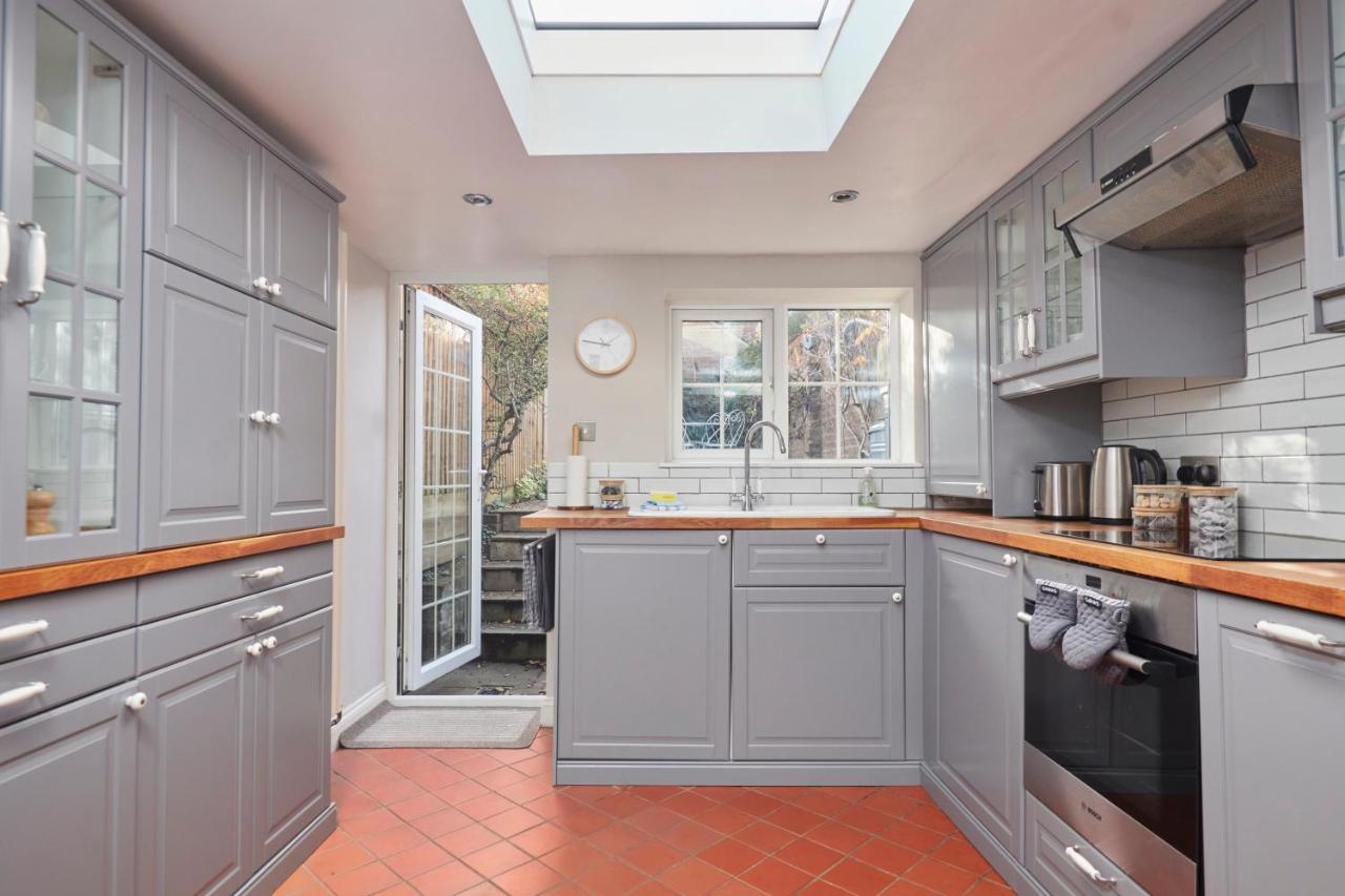 Windlass Cottage Lymington Exterior photo
